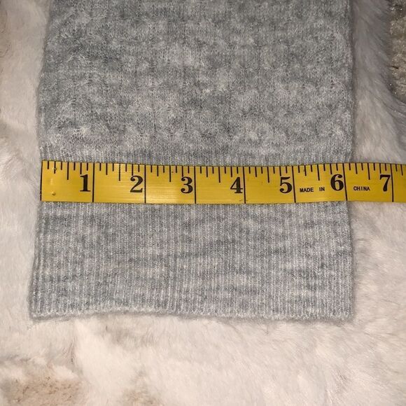 Loft Gray Long Sleeve Sweater Size S - Picture 9 of 10